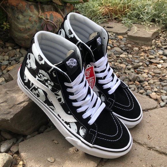 vans sk8 hi skulls